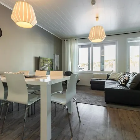 Sun&skivillas 5- By Interhome *